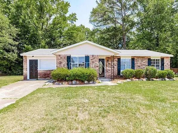 6 Hitching Post Ct, Columbus, GA 31906