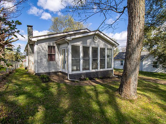 2nd image of 1317 Vance Rd