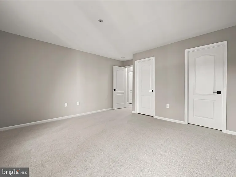 8375 Montgomery Run Rd #F — Photo 11