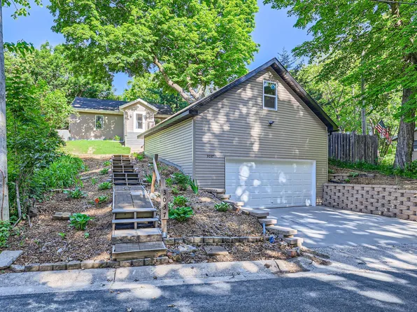 3037 Dundee Ln, Mound, MN 55364