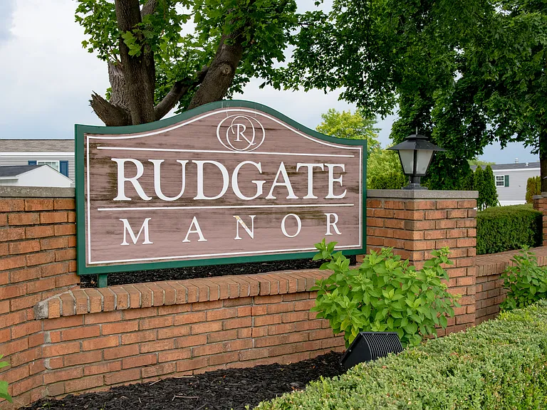 Rudgate Manor — Photo 14