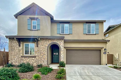 4138 Hydo Lake Way Photo 1
