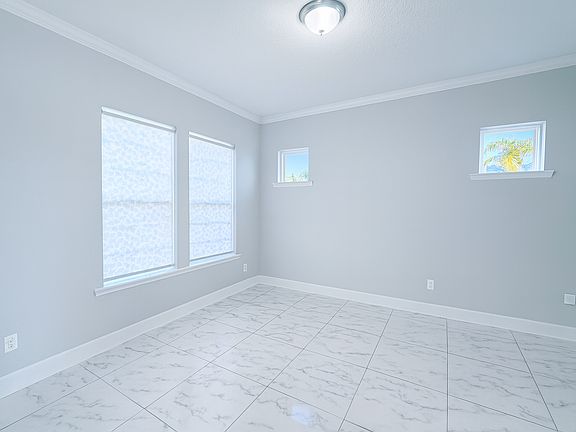 3rd image of 496 Oxford Estates Way