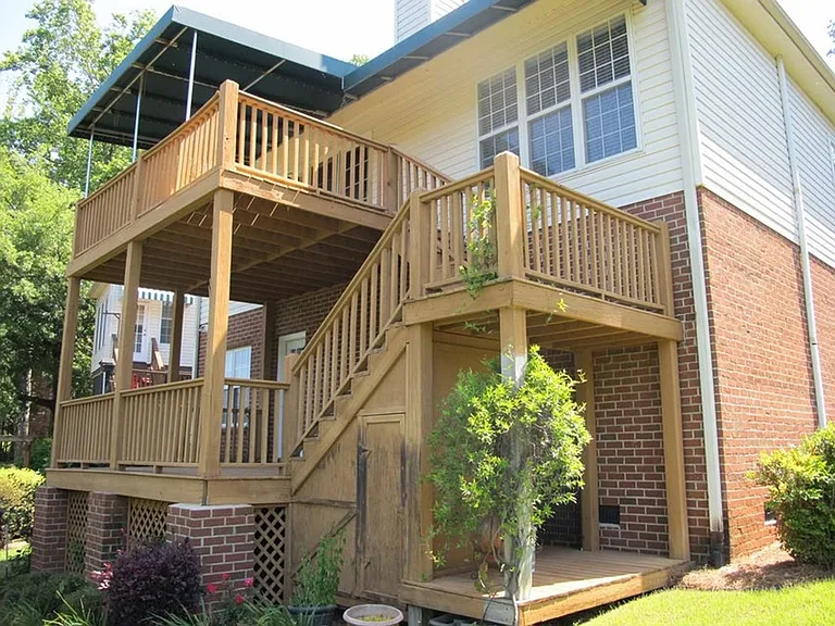 716 Crown Point Ct — Photo 18