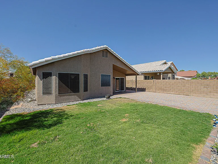 8747 W Adam Ave — Photo 34