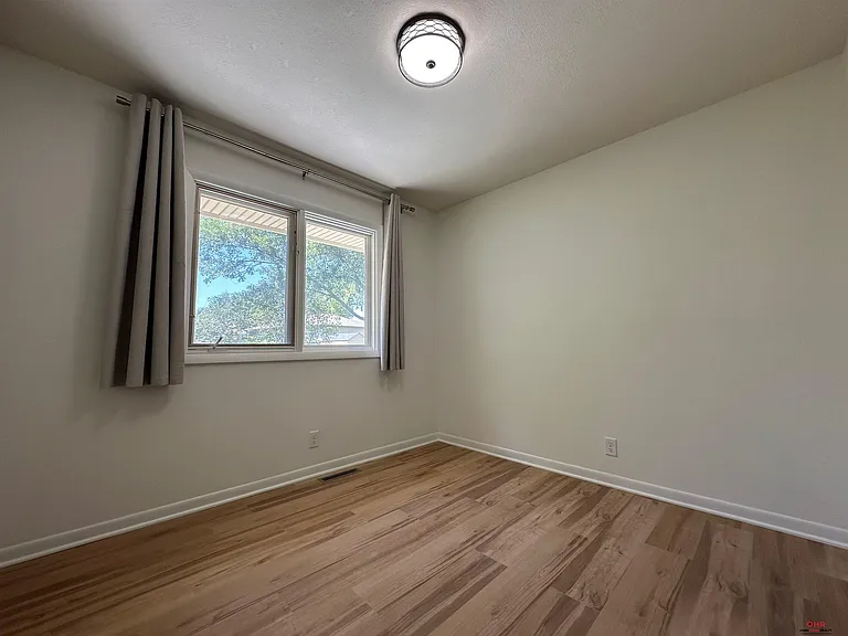 1839 W Arlington Cir — Photo 27