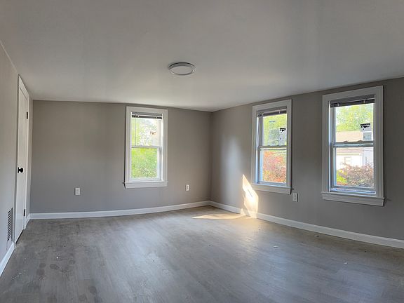 2nd floor Bedroom 1