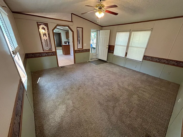 124 Opal Dr — Photo 14