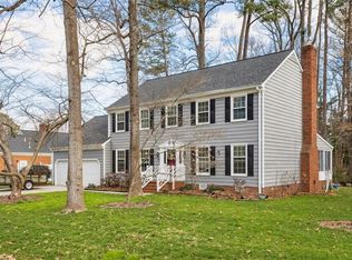 120 Carlton Dr, Yorktown, VA 23692