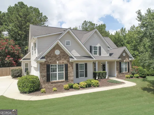 241 Otter Cir, Fayetteville, GA 30215
