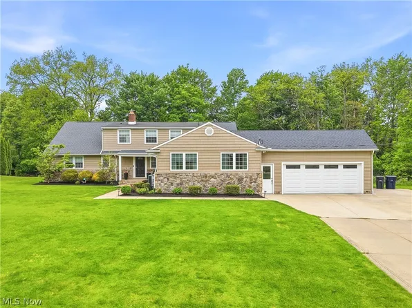26901 N Woodland Rd, Beachwood, OH 44122