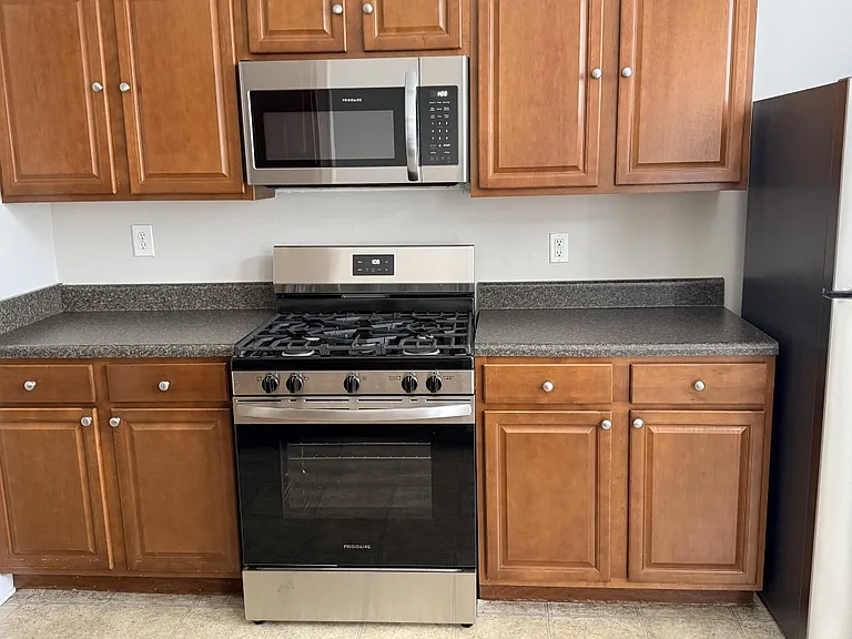 5361 Paramount View Way — Photo 11