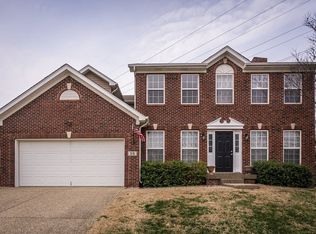 516 Hillrose Dr, Middletown, KY 40243