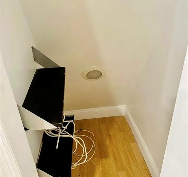 61 Hille Pl — Photo 14