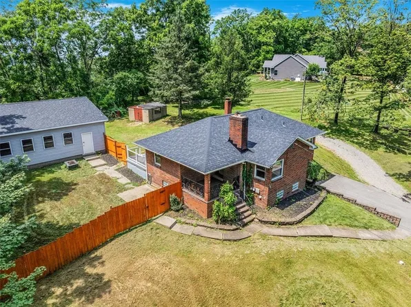 104 Linden Rd N, Canonsburg, PA 15317