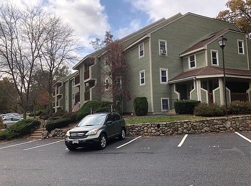 2nd image of 88 Heritage Dr #88