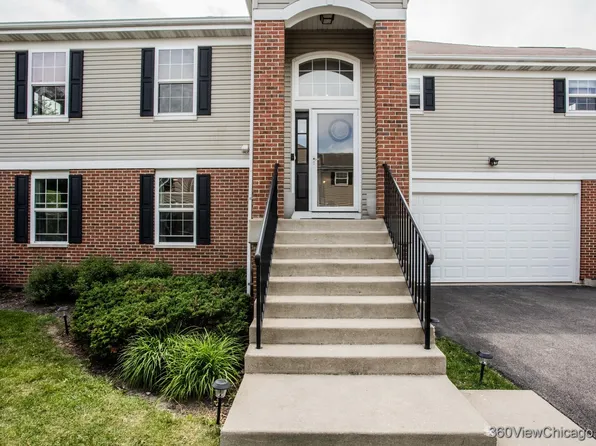 1416 Draper Rd, McHenry, IL 60050