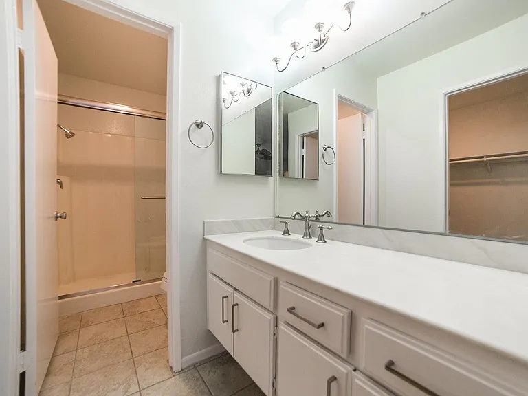9743 Reseda Blvd #3 — Photo 12