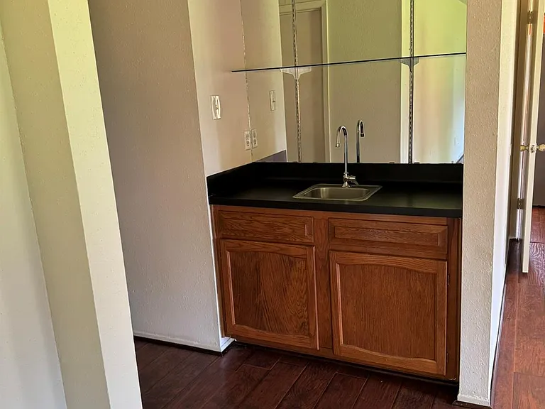 5614 Country Green St — Photo 9