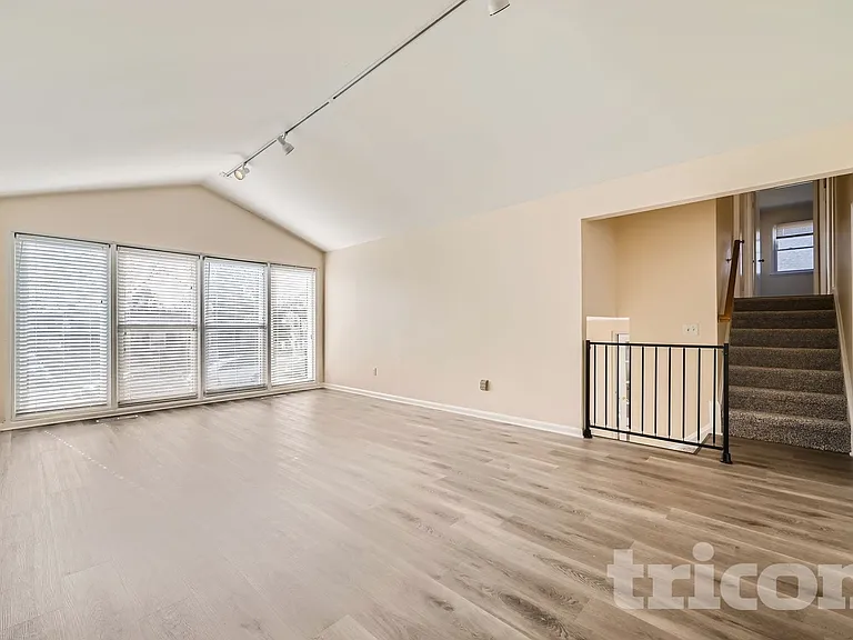 7910 Brookhaven Rd — Photo 16
