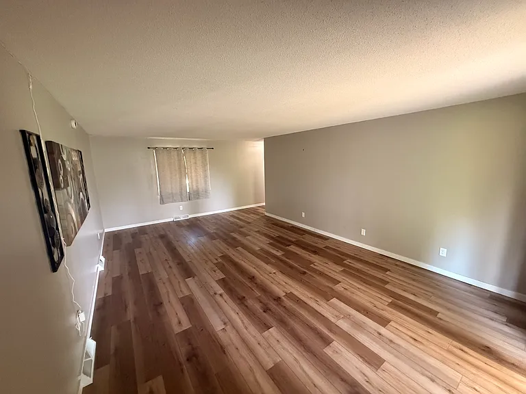 3727 4th Ave — Photo 3