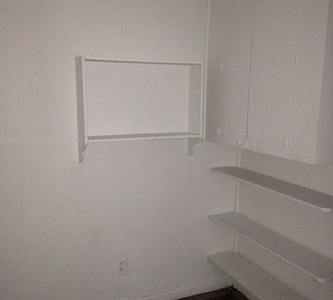 3rd image of 3817 Catherine St