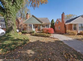 1665 Mansfield Rd, Birmingham, MI 48009