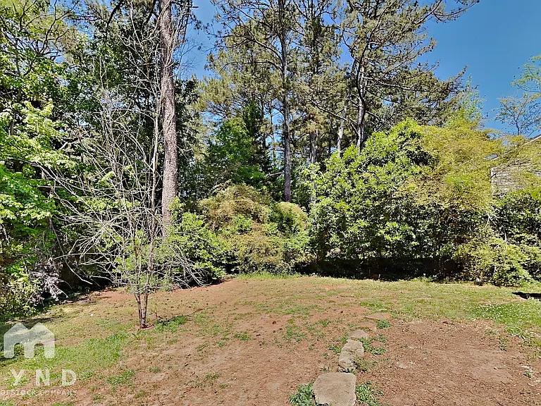 2139 Victoria Pl — Photo 21