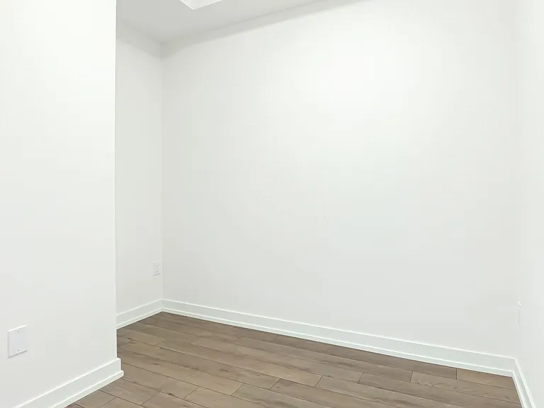 89 Church St #1208 — Photo 16