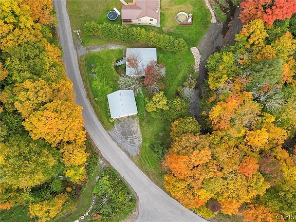 3rd image of 5883 Gomer Hill Rd