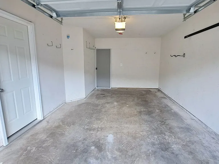 253 N Front St — Photo 43