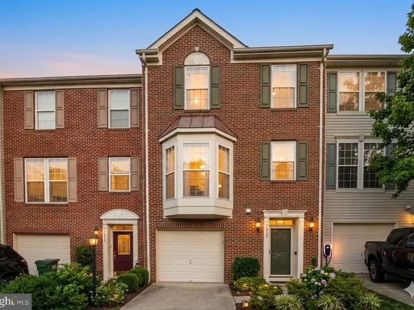 1337 Cranes Bill Way, Woodbridge, VA 22191