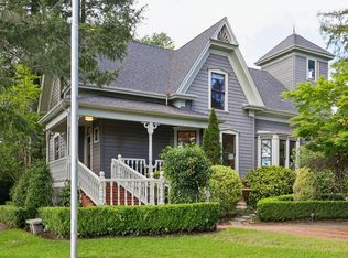 801 Dry Creek Road, Healdsburg, CA