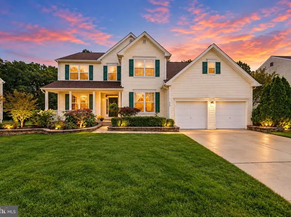 728 Horseshoe Ln, Williamstown, NJ 08094