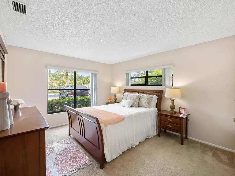 10X Harbour Pines — Photo 13