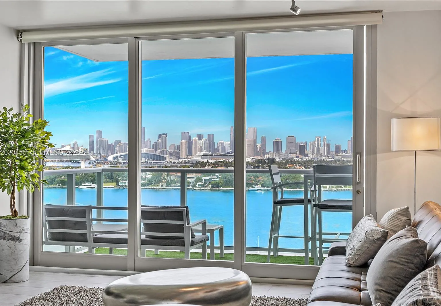 Mirador 1000 Condo — Photo 4
