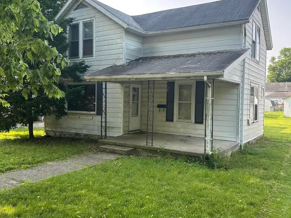 107 E Lincoln St, Kentland, IN 47951