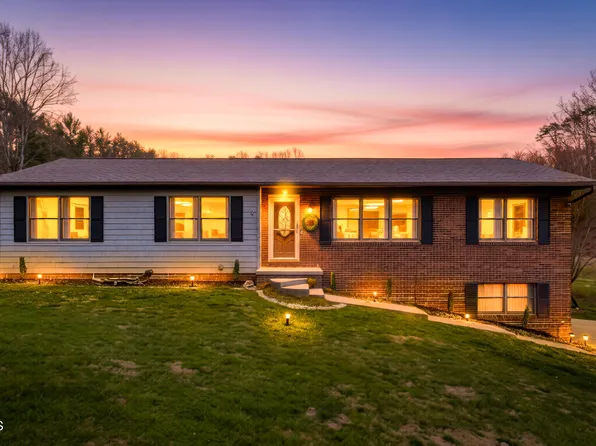 1201 Bermuda Dr, Kingsport, TN 37660