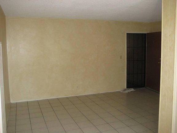 2nd image of 4328 48th St