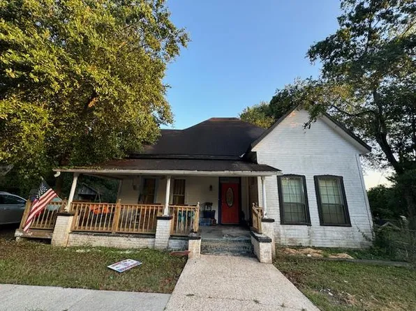 97 Florence St, Newton, AL 36352