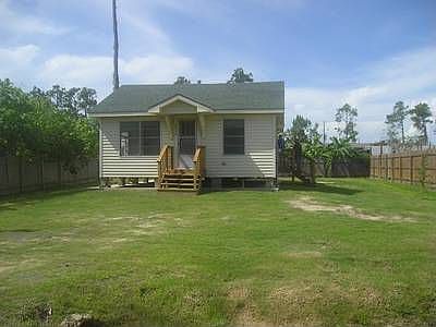 1st image of 2412 Drum Dr