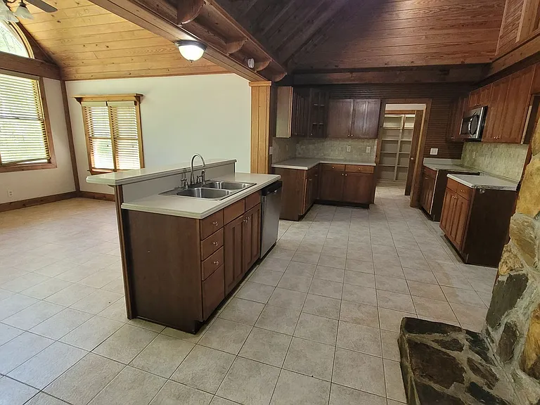 2391 Booth Cir — Photo 27