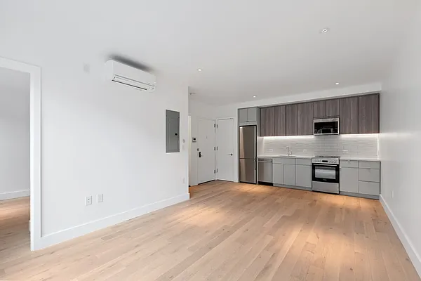 Rented by Corcoran | media 14
