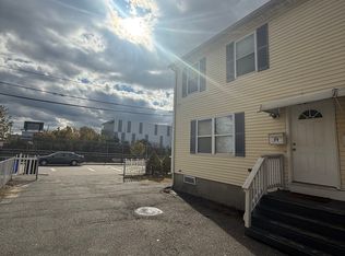 81 Byfield St #2, Providence, RI 02905