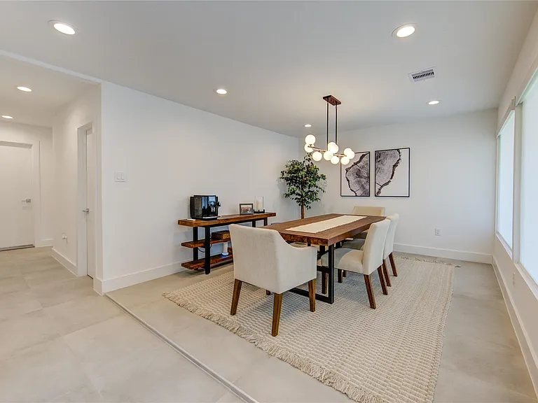 303 Isolde Dr — Photo 14