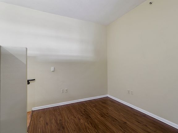 3rd image of 5855 Horton St APT 405