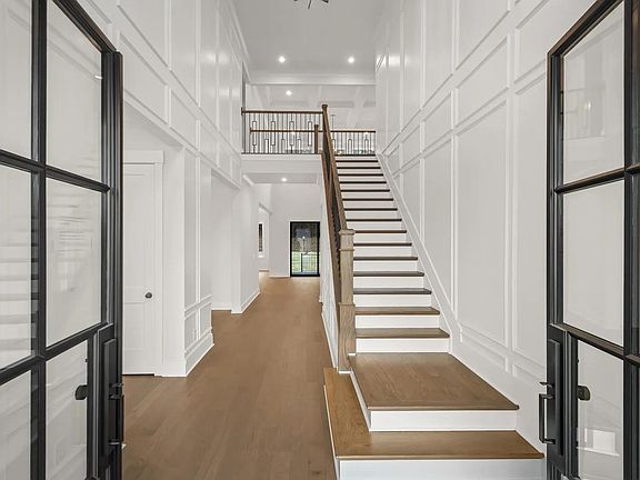 The Arydale B Foyer