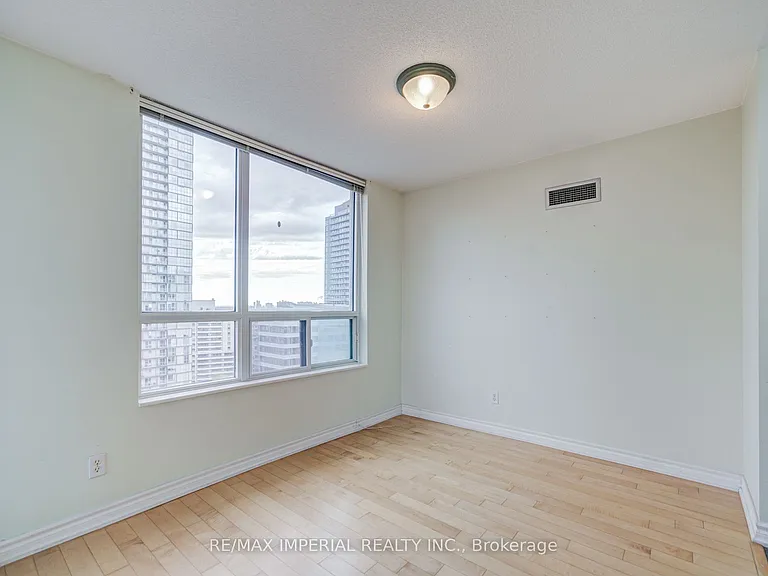 238 Doris Ave #2302 — Photo 16