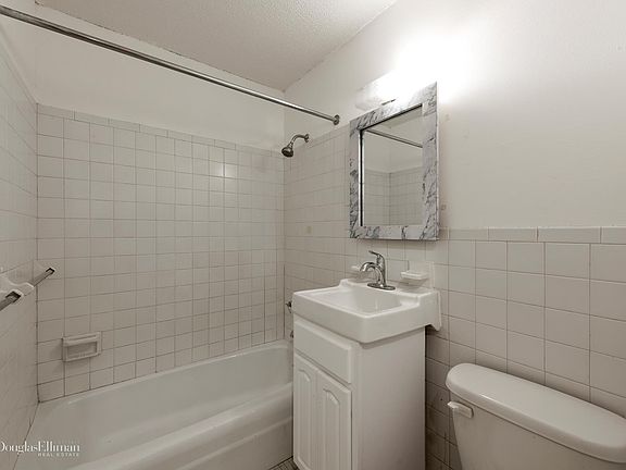 5th image of 80 Gold St APT 6E