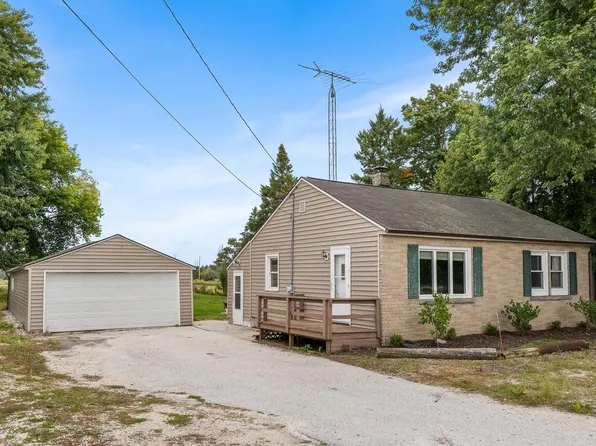 4417 County Highway CR, Manitowoc, WI 54220